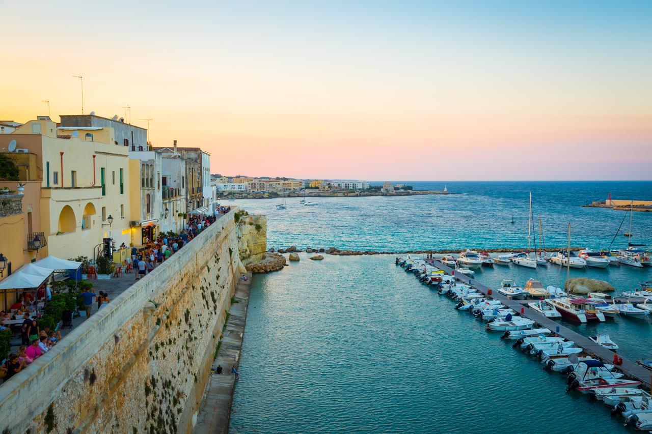 Itinera Apartment Otranto Bagian luar foto